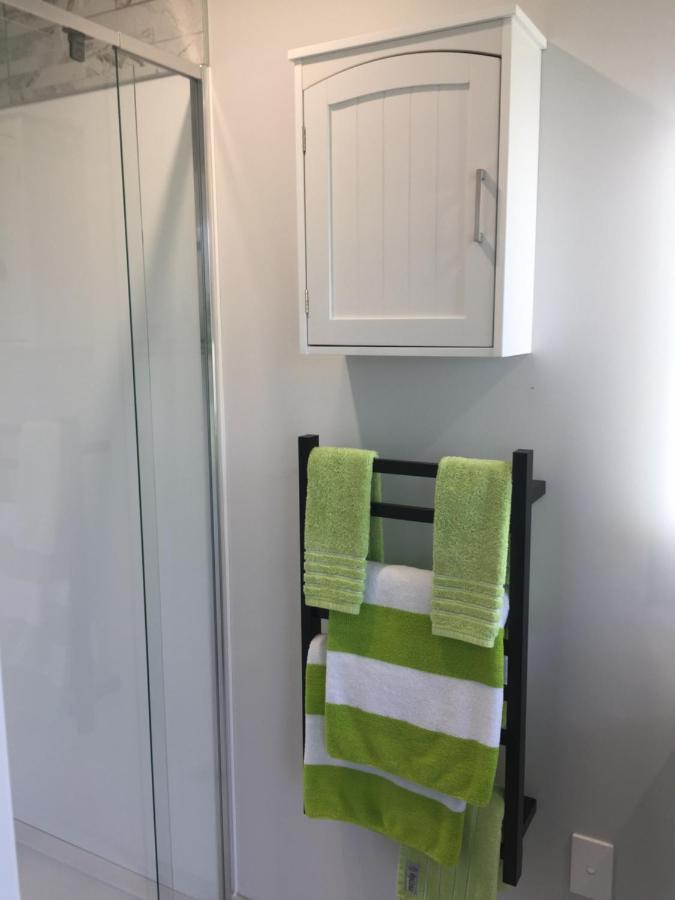 Veld View Bed And Breakfast Tuakau ภายนอก รูปภาพ