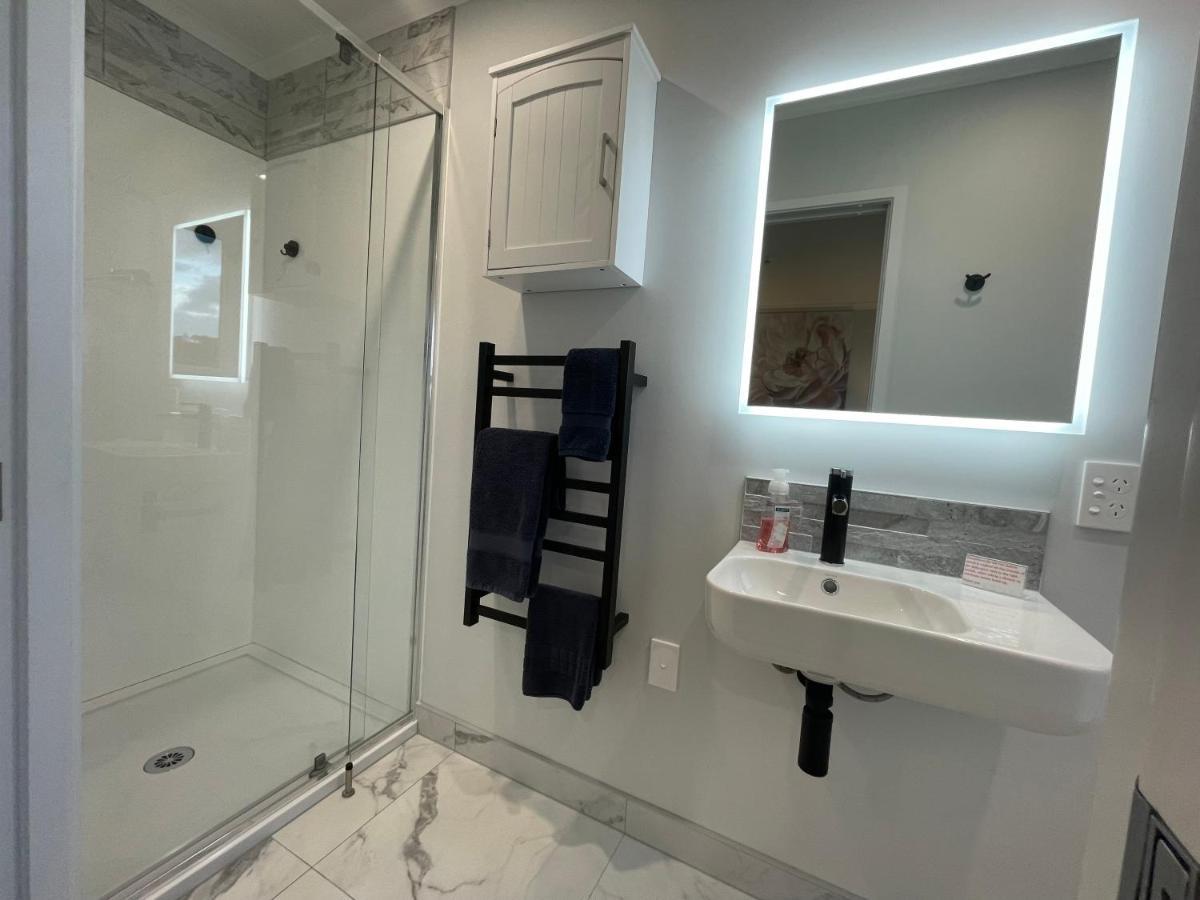 Veld View Bed And Breakfast Tuakau ภายนอก รูปภาพ