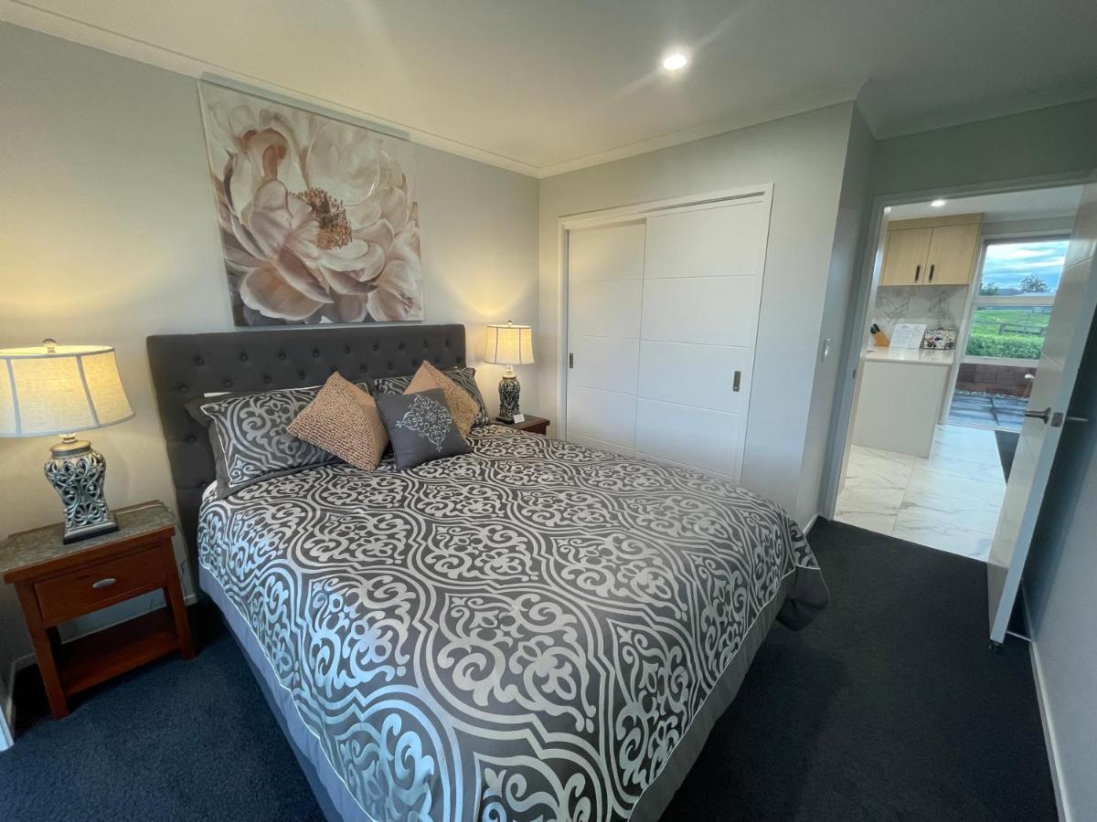 Veld View Bed And Breakfast Tuakau ภายนอก รูปภาพ