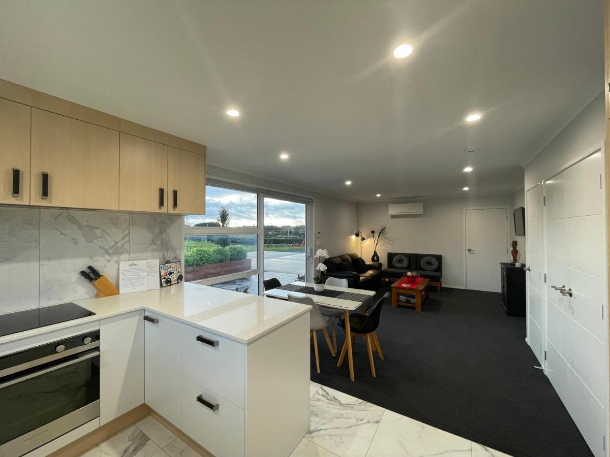 Veld View Bed And Breakfast Tuakau ภายนอก รูปภาพ
