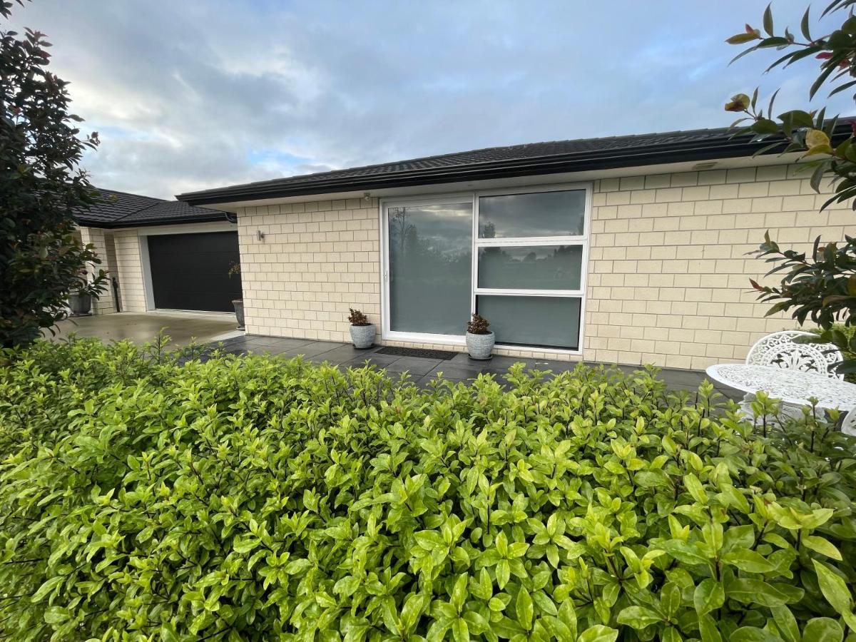 Veld View Bed And Breakfast Tuakau ภายนอก รูปภาพ